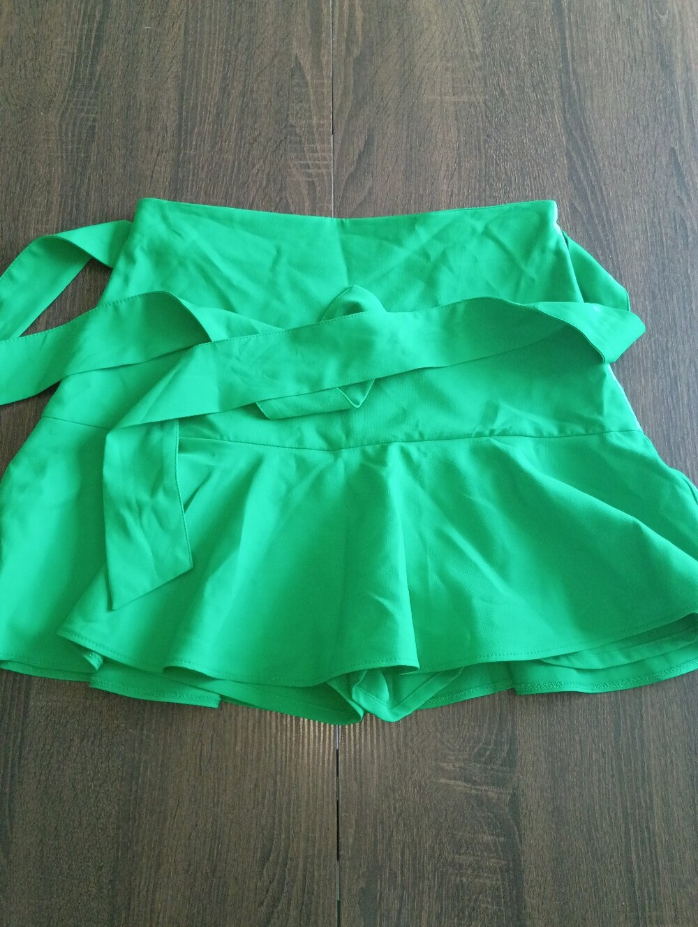 Zara Womens Medium Green Tie Waist Ruffle Skort High Rise Shorts